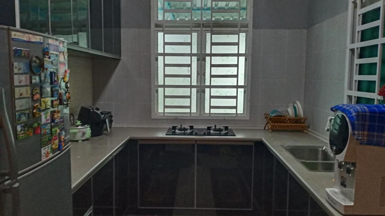 Illa Bella Homestay Jasin Zewnętrze zdjęcie
